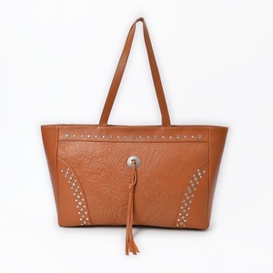 Premium Pu Cuir Durable Léger Fermeture À Glissière Western Sac Fourre-Tout Mini Capacité Clouté Sac À Main À Bandoulière pour B2B En Gros - Product Image 1