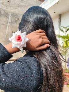 Corsage ข้อมือสีงาช้างกุหลาบริบบิ้นมุกงานแต่งงาน Corsage สร้อยข้อมือมุกของขวัญเพื่อนเจ้าสาวผ้าไหมดอกไม้ Corsage Boho งานแต่งงาน - Product Image 6