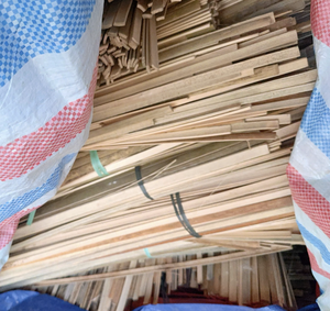 Varillas de Bambú Flexibles Hechas en Vietnam para Marcos de Embalaje, Arreglos de Exhibición y Soluciones Versátiles de Material para Manualidades - Product Image 4