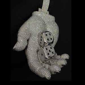 Colgante de Plata de Ley de Lujo con Diamante Cultivado en Laboratorio con Certificación IGI de Calidad Premium, Corte Brillante, Personalizado para Hombre, OEM, con Perla Negra - Product Image 2