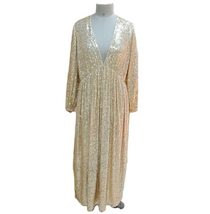 Robe de soirée longue à manches longues avec col en V profond et paillettes dorées Robe de soirée glamour en or brillant Robe de soirée longue pour dames - Product Image 1