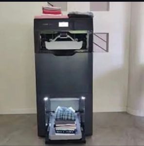 Machine à plier et à repasser les vêtements Foldimate ORIGINALE, équipement de blanchisserie électrique - Product Image 2