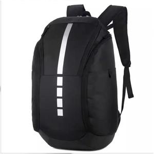 Mochila Antirrobo de Moda Vintage con Enfoque en Seguridad, Candado Aprobado por la TSA, Bloqueo RFID, Puerto USB, Cierre de Cremallera para Viajes Seguros - Product Image 4