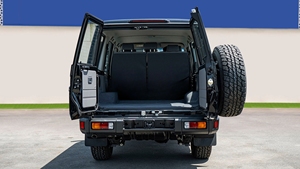 Toyota Land Cruiser LC76 2.8D Break 2025 – État Exceptionnel - Product Image 4