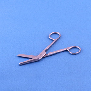 Fabricant et exportateur d'instruments chirurgicaux de haute qualité en acier inoxydable MayoMed, ciseaux pour épisiotomie - Product Image 1