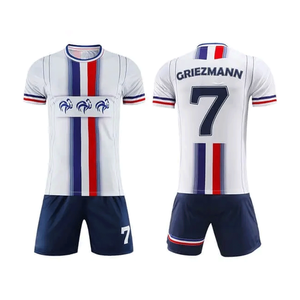Conjunto de Jersey de fútbol de poliéster de alta calidad OEM Kit de uniforme de equipo de fútbol de secado rápido para adultos con impresión de nombre personalizado al por mayor - Product Image 3