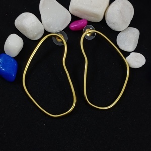 Pendientes de Aro y Colgantes de Latón Hechos a Mano, Chapados en Oro, Estilo Étnico Vintage para Bodas y Fiestas con Perlas y Diamantes - Product Image 4