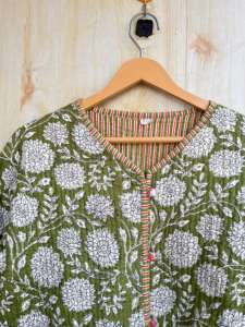 Indien main bloc imprimé écologique respirant réversible matelassé Jersey coton veste femmes toutes saisons motif floral bouton - Product Image 6