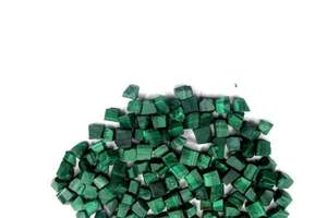 อัญมณีมาลาไคต์สีเขียวไม่ขัดเงา2-4มม. 50ชิ้นมาลาไคต์สีเขียวดิบธรรมชาติสำหรับเครื่องประดับลำคออัญมณีหลวม - Product Image 5