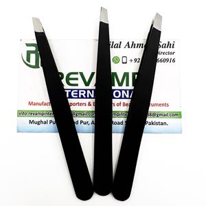 Pince à épiler pour sourcils en acier inoxydable écologique noir mat, revêtement en poudre, durable, pointe inclinée - Product Image 5