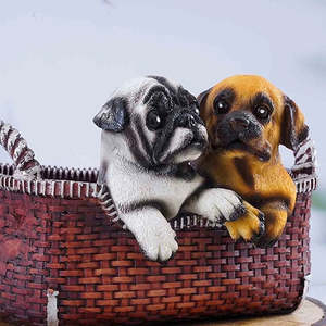 รูปปั้นเพื่อนสุนัขพันธุ์ปั๊กทำมือสไตล์ดั้งเดิมจากเรซิ่น ดีไซน์ลวดลายสัตว์ที่ประณีต - Product Image 3