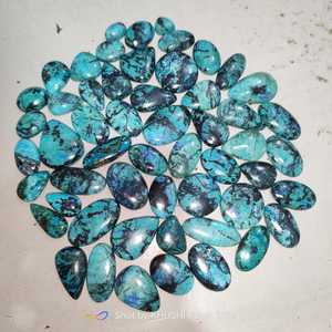 Venta al por mayor 100% Natural Crisocola Piedras preciosas Cabujón Mezcla Forma Preciosas Piedras preciosas sueltas - Product Image 1