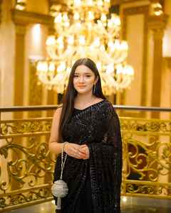 Tenue tendance Nouveau Saree premium De Qualité Lourde 60 Grammes Georgette 5MM Paillettes Travail Saree Fabricant De Surat - Product Image 5