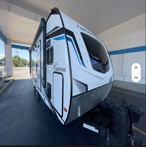 รถบัสโดยสารมือสองสภาพดี ปี 2022 รุ่น Coachmen Freedom Express 259F-K-D-S ลดราคา - Product Image 3