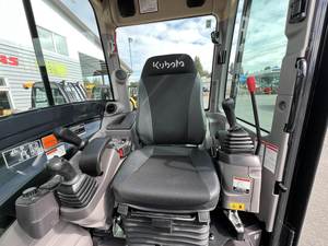 Miniexcavadora Kubota KX040-5 2026: Potencia y Precisión Avanzadas para las Necesidades de Excavación Modernas - Product Image 6