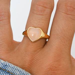 Anillo de Plata de Ley 925 Hecho a Mano con Cuarzo Rosa, Anillo de Plata de Alta Calidad con Elegante Joyería de Moda con Piedra Preciosa - Product Image 2