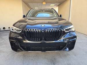 PRÊT À EXPÉDIER 2023 B-MW X5 sDrive40i RWD - Product Image 4