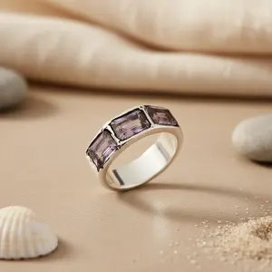 Anillo de Plata de Joyería Fina para Mujer con Piedras Preciosas de Amatista, Patrón Geométrico y Piedra Tallada, Chapado en Rodio, Engaste Invisible, Regalo - Product Image 2