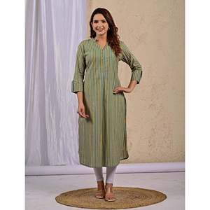 Kurti Recto Estampado con Rayas Verdes, Ropa Étnica India de Rayón para Niñas y Damas, Suave, Cosido, Moderno, para Uso Diario o Fiestas - Product Image 4