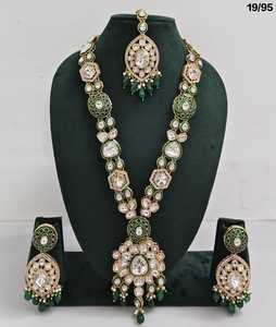 Antique Gold Plated <b>Long</b> Jewellery Set With Kundan Stone And Minakari Work Jewellery Set With <b>Earring</b> And Mangtika Set <b>For</b> <b>Women</b> - Product Image 4