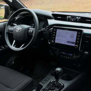 Toyota Hilux 2024 en perfecto estado para aventuras - Product Image 4
