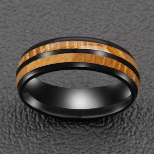 POYA-anillo con incrustación de madera de barril de whisky para hombre, banda de boda Vintage de 8mm con cúpula de cerámica negra - Product Image 3