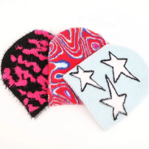 Bonnet d'hiver avec logo jacquard personnalisé haut de gamme en imitation fourrure de vison velours flanelle tricot moelleux Mohair voyage velours pelucheux chaud - Product Image 1