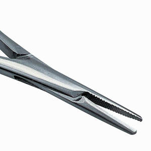 Porta Agujas Mathew de 140 mm |   Pinzas Quirúrgicas para Sujetar Agujas |   Instrumento de Sutura de Acero Inoxidable - Product Image 6