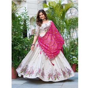 Lehenga choli งานปักลายลำดับและด้ายสำหรับงานแต่งงานของผู้หญิงและปาร์ตี้สวมใส่ georgette lehenga choli - Product Image 1