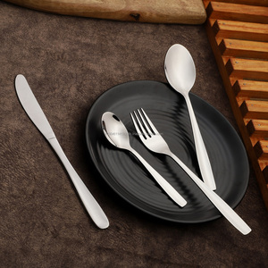 Juego de cubiertos de acero inoxidable Gracy, caja de regalo de 24 piezas, patrón lujoso, aspecto único en la mesa de la cena - Product Image 1