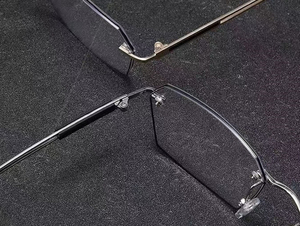 <span class=keywords><strong>Gafas</strong></span> de lectura de Metal de negocios con luz azul y montura grande, <span class=keywords><strong>gafas</strong></span> presbiópicas + 100 + 150 + 200 + 250 + 300 + 350 lectores - Product Image 4