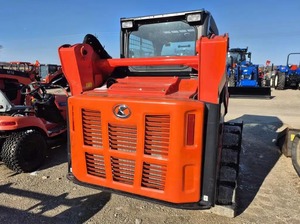 Chargeuse sur chenilles diesel Kubota avec pompe hydraulique haute performance, capacité de 2000 kg pour l'agriculture et la construction - Product Image 4