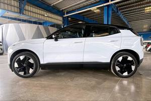 Vente flash pour le Volvo EX30 Pus SUV 2024 avec sièges en cuir, prêt à être expédié dans le monde entier - Product Image 3