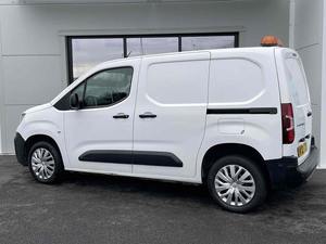 PEUGEOT PARTNER 1.5 BLUEHDI 1000 PROFESSIONAL 2021 d'occasion en bon état, conduite à gauche/droite - Product Image 2