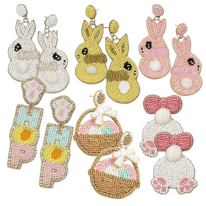 Pendientes colgantes de diseño triangular para mujer, nueva moda, cuentas de flecos bordadas a mano con borlas, ropa elegante - Product Image 4