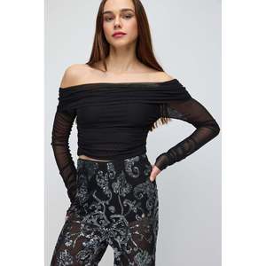 Blusa Transparente con Hombros Descubiertos - Product Image 2