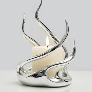 เชิงเทียนโลหะแบบตั้งเทียนสำหรับตกแต่งบ้านและให้แสงสว่างมีสไตล์สไตล์โบราณ - Product Image 6