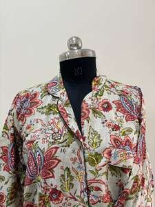 Chemise longue en coton imprimé floral Handblock boutonnée Kurti Top - Product Image 4