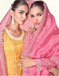 Costumes Palazzo à la mode pour femmes vêtements ethniques élégants pour les mariages et les occasions festives en vente à l'exportation - Product Image 5