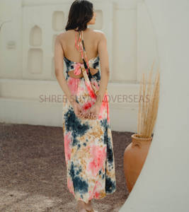 Diseño minimalista elegante rayón Multi-Dye sin mangas verano playa vestido Ajuste libre largo de una pieza estilo Halter cuello cinta - Product Image 5