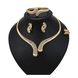 Conjunto de Collares en Capas de Moda para Mujer, Joyería para Conjuntos de Playa y Verano - Product Image 1