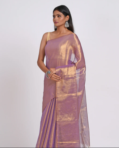 Lavender Dusk Zari Weave Saree con tejido y diseño de pallu pesado con trabajo de tejido con piezas de blusa del mismo borde - Product Image 3