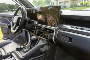 TOYOTA TACOMA TRD OFF-ROAD DOBLE CABINA 4X4 2024 USADO (LHD/RHD) - Product Image 2