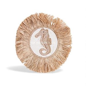 Decoración Tejida de Pared con Caballitos de Mar de Concha Natural Hecha a Mano para Cuarto de Bebé, Guardería, Decoración de Interiores con Temática Oceánica - Product Image 1