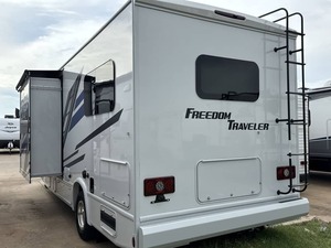 New 2026 T-h-o-r F-r-e-e-d-o-m A-2-4 trailer ready for sale - Product Image 5