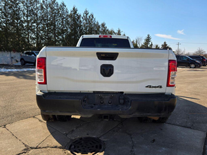 (T&D) RAM 3500 Tradesman Crew Cab 4x4 8' Box 2024 Usada - Product Image 4