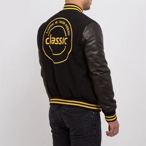 Vestes d'université abordables à vendre Vêtements d'extérieur classiques de style rétro avec doublure matelassée Veste parfaite pour les étudiants Veste - Product Image 5