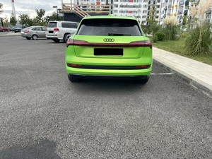 NEAT 2019, e-tron 50 I, faible kilométrage, transmission automatique, toit ouvrant panoramique, feux LED, feux diurnes LED - Product Image 2