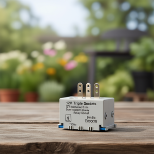 12V Triple <b>Relay</b> Socket - Product Image 3