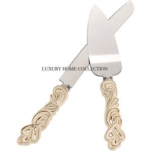 Couteau de serveur de gâteau en métal de style antique avec une finition luxueuse pour les services d'événement et de célébration haut de gamme - Product Image 3